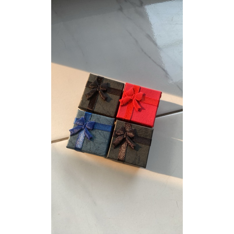 

kotak cincin