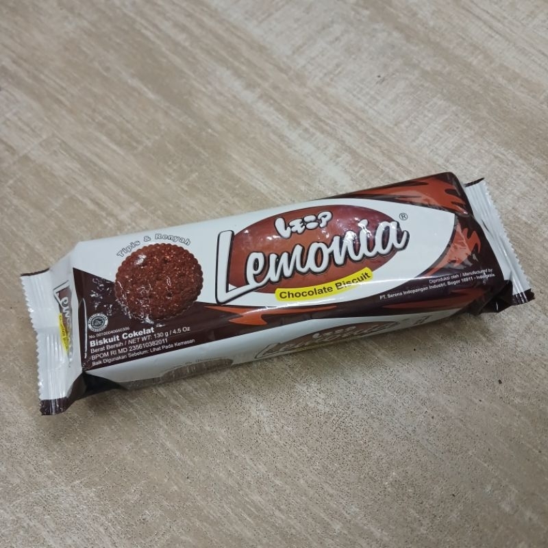 

Nissin Lemonia Chocolate Biscuit