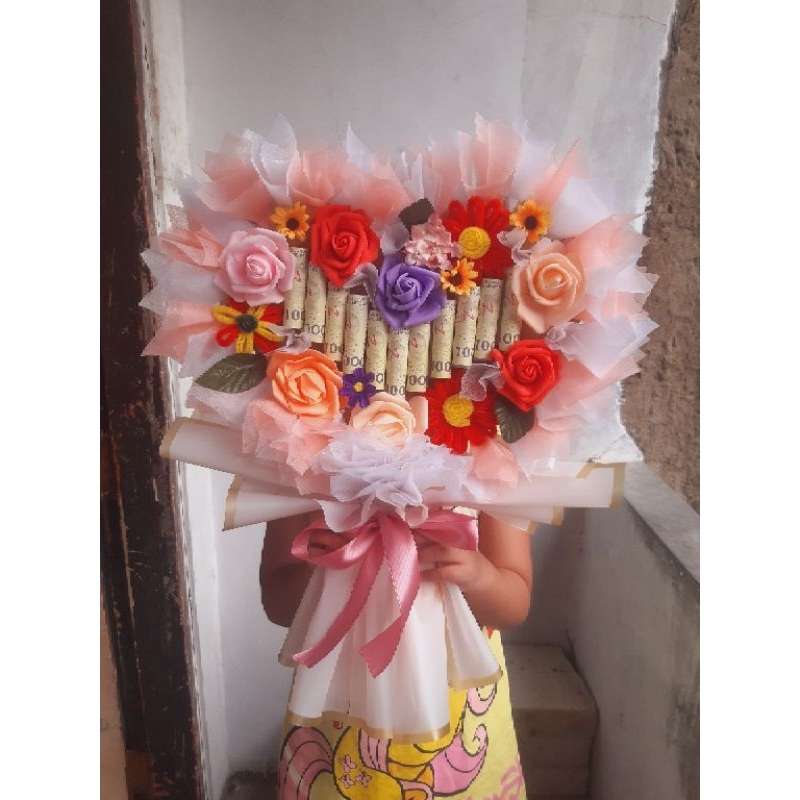 Buket uang Buket bunga Buket snack Money cake