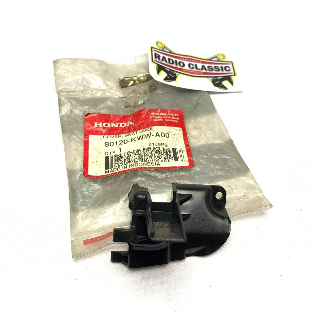 Caver Kunci Jok Cover Seat Lock Honda Revo Absolute 110 2009 – 2014 Ori Ahm 80120KWWA00