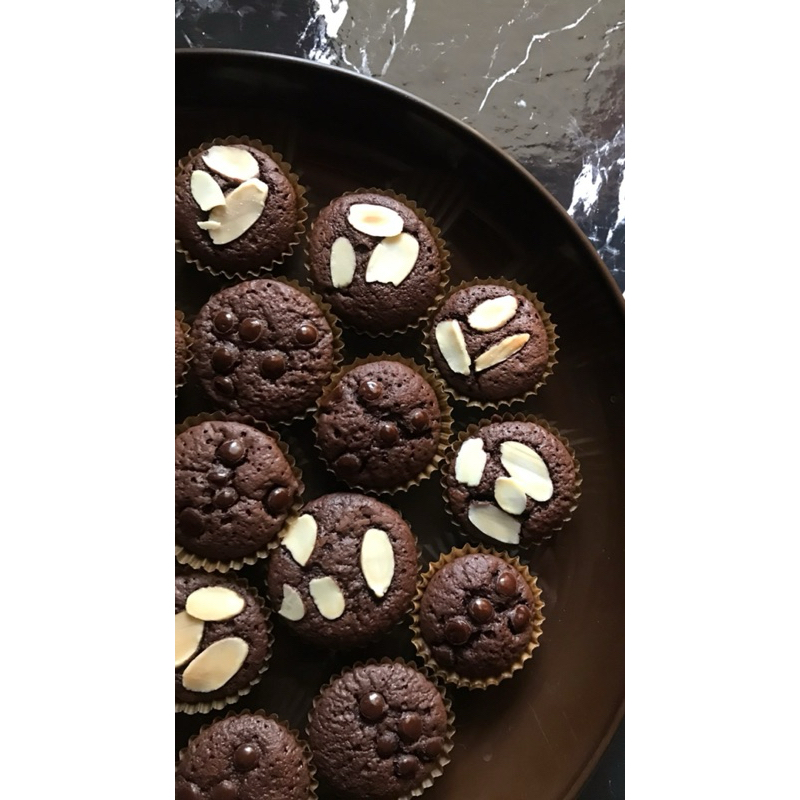 

FUDGY BROWNIES POUCH ( ISI 3 POUCH)