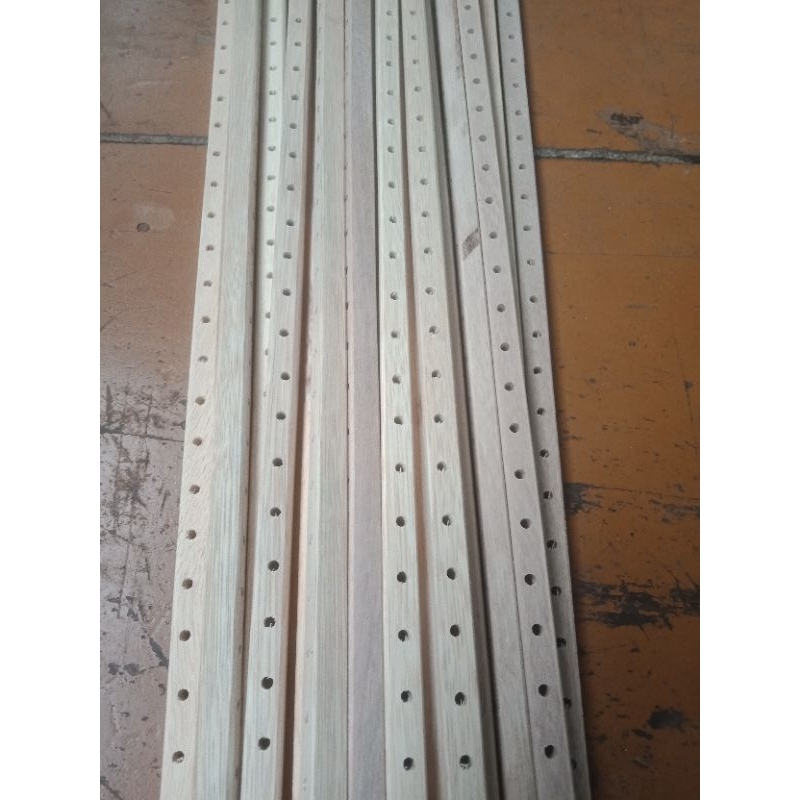 sabuk sangkar isi 20 batang