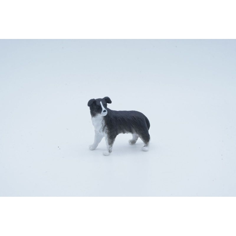 Dog Border Collie Anjing Mainan Animal Figure Binatang Miniature Edukasi Anak Hewan Figurine Collect