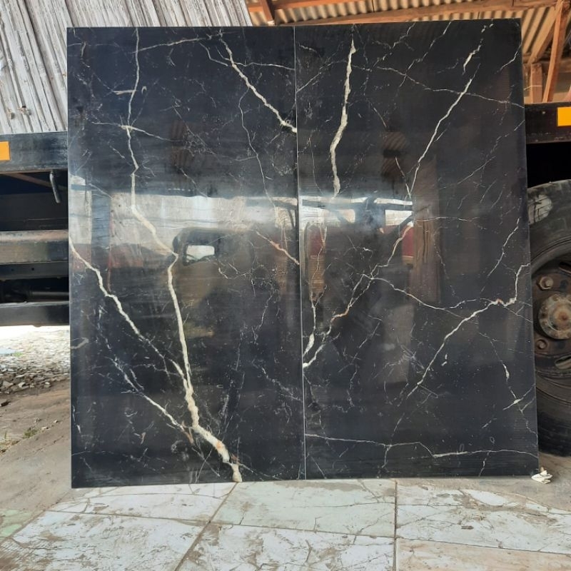 Granit lantai 60x120 hitam motif