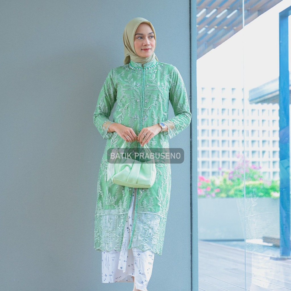 Batik Prabuseno Kebaya Kerah Tille Bordir Payet untuk Lamaran, Pesta, Wisuda, dan Kondangan Hijau Sa