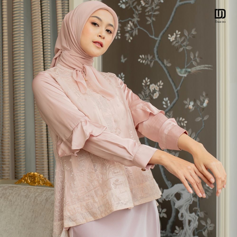 DISTRICT DEA - DD Canthili Blouse / Blouse wanita / Blouse Bordir / Blouse Armani Silk / Blouse Bruk