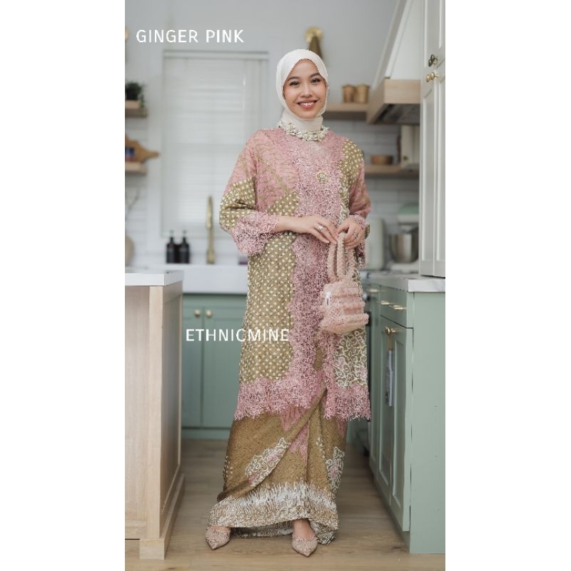 BTARI (all variants) outer batik viscose renda