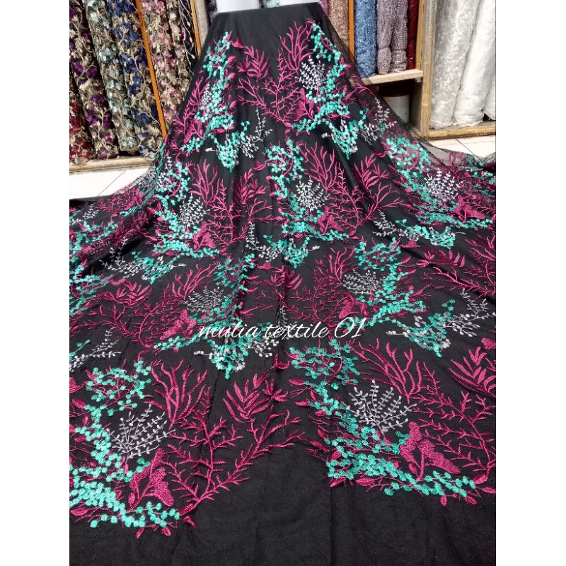 kain/bahan tile bordir akar/tile bordir bunga mutiara/kain kebaya