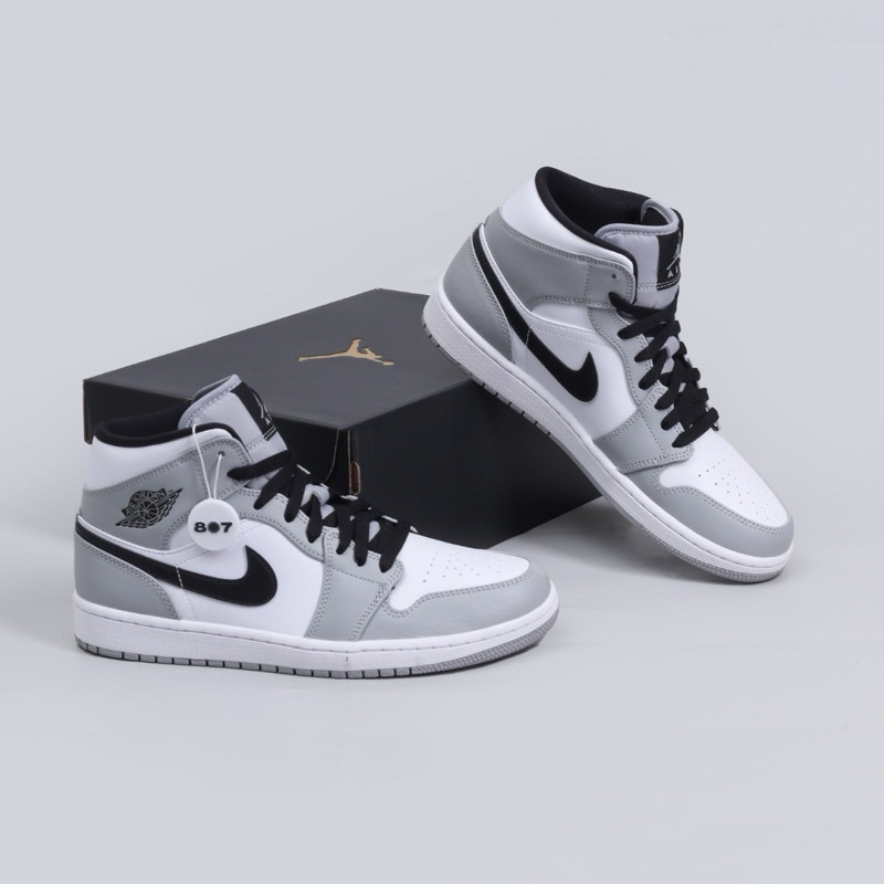 Air Jordan 1 Mid Light Smoke Grey