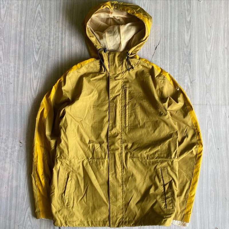 NIKE OUTDOOR JAKET