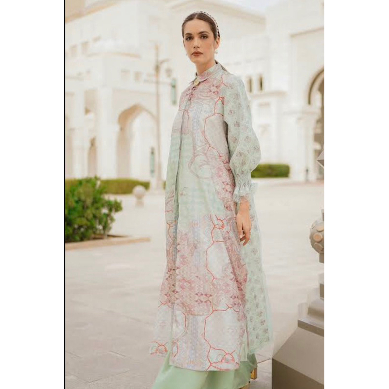 Benang Jarum Festive puffy lace dress