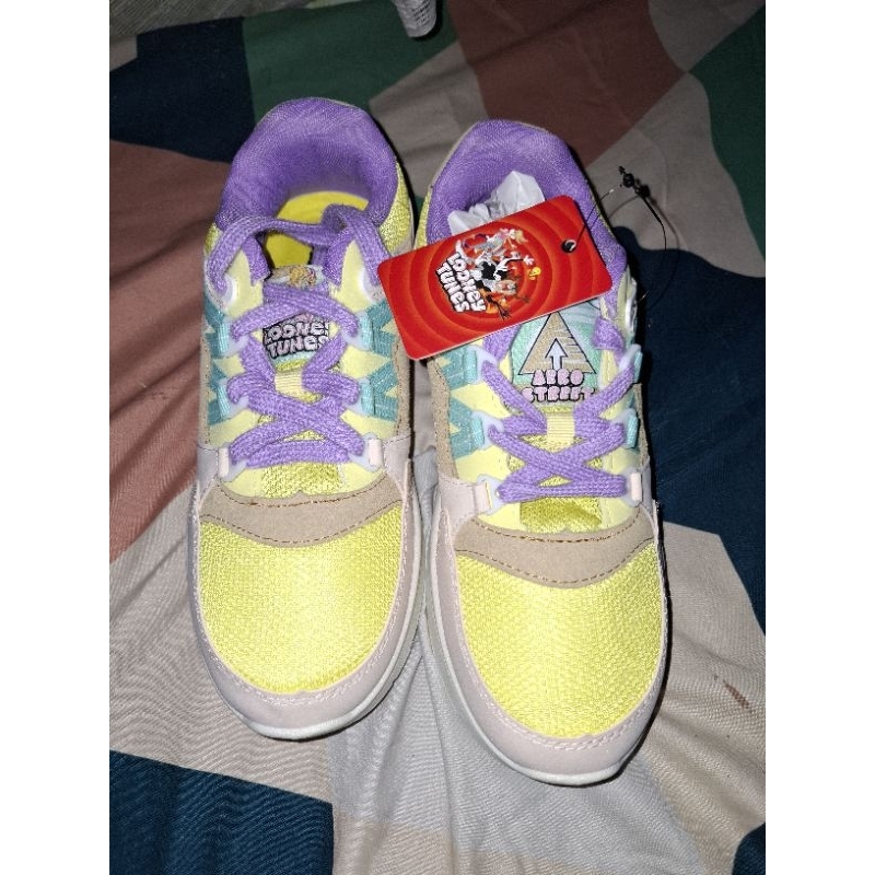 Aerostreet X Loney Tunes Lola Bunny