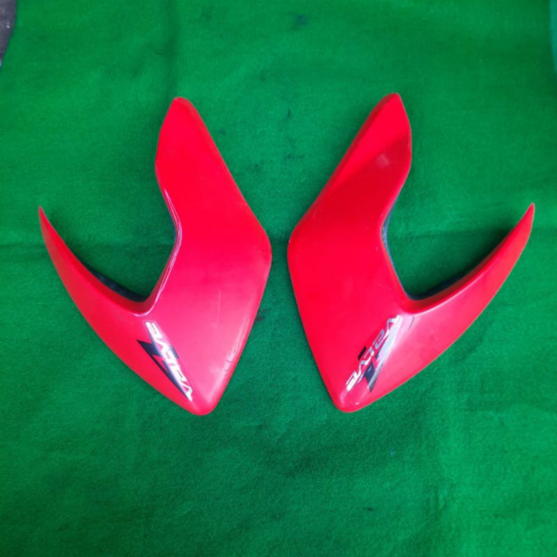 cover tengki tangki sayap samping set kanan kiri merah bajaj pulsar 135 ls original