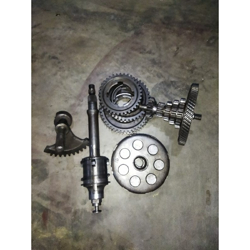 gigi vespa gearbox vespa strada Aom original copotan