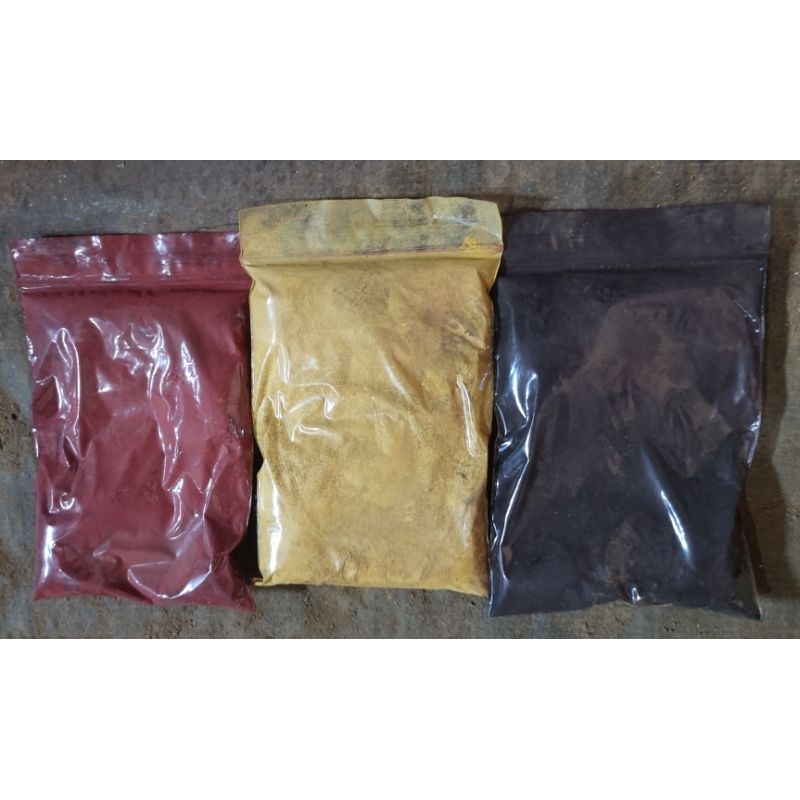 Oker  / verb  / pewarna kuning . Hitam . Merah / oker dempul kayu / pigmen yellow . Black .red