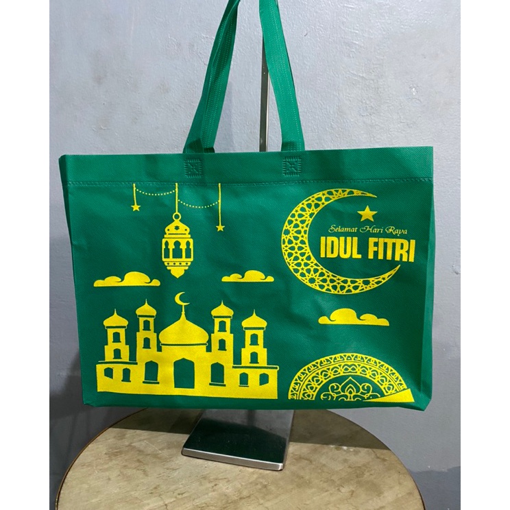 

1 LUSIN 12 PCS READYSTOCK TERLARIS TAS PARCEL IDUL FITRI 4x3x15 CM TAS LEBARAN GOODIE BAG IDUL FITRI TAS HAMPERS TAS BELANJA TAS SPUNBOND