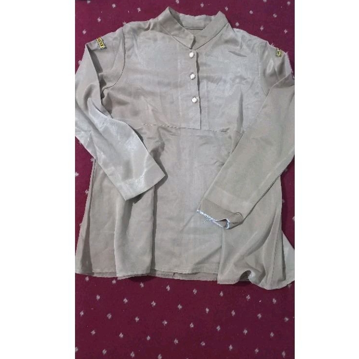 PRELOVED SET SERAGAM DINAS KHAKI PEREMPUAN HAMIL