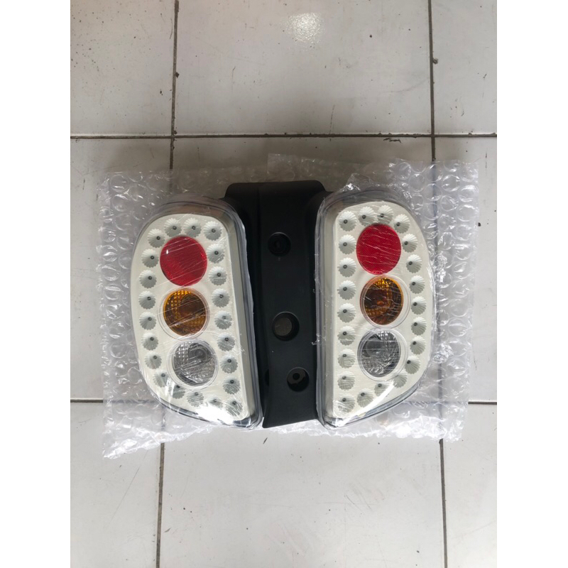 LAMPU BELAKANG STOPLAMP NISSAN MARCH VARIASI