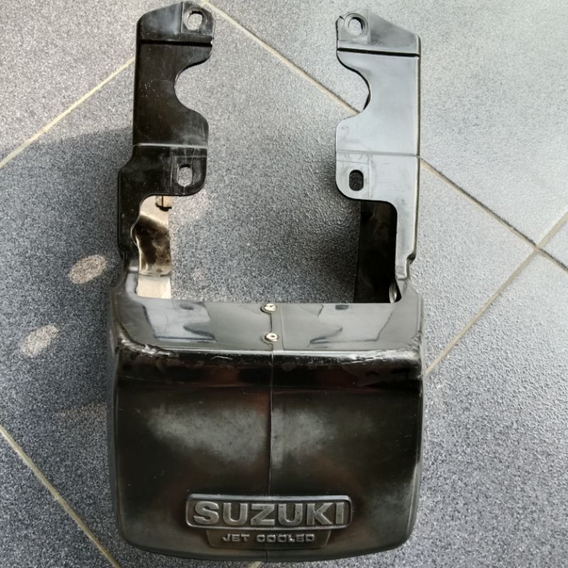 Cofer Bodi Belakang Suzuki rc100 Original