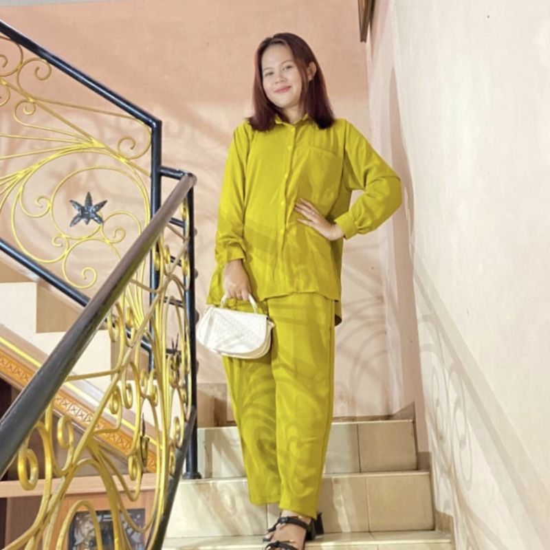 One Set Kemeja crinkle Pakaian Wanita Kekinian Pakaian One Set Tunik Cringkle