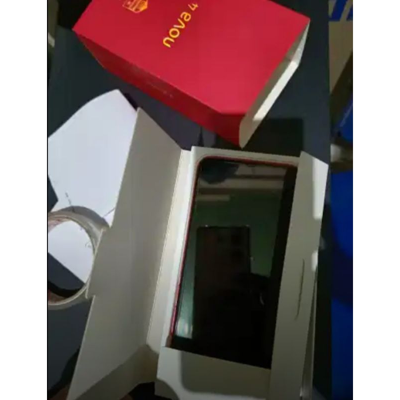 Handphone Huawei Nova 4 Red Limited Edition
