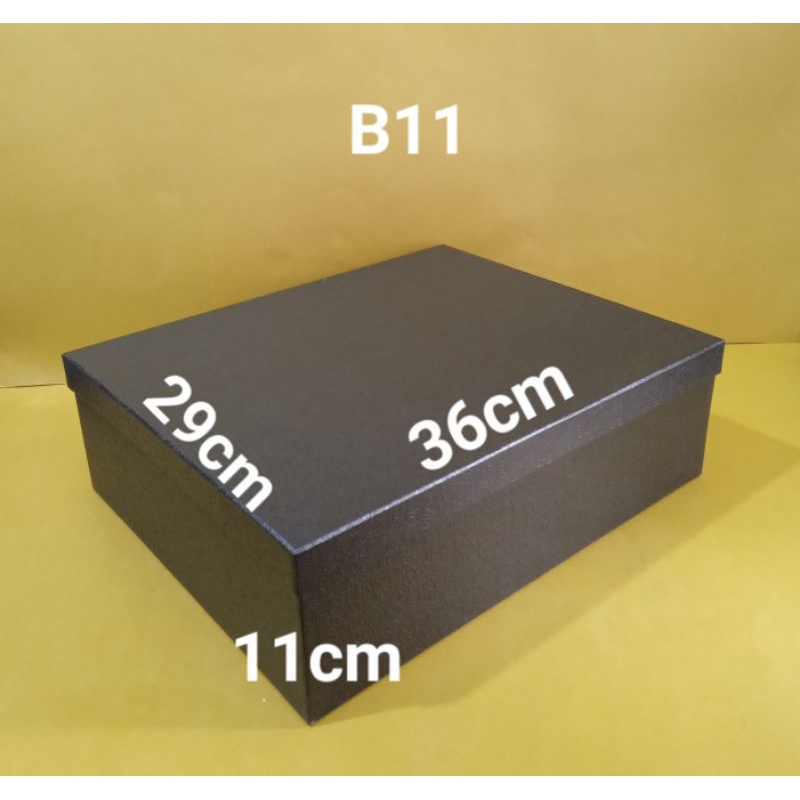 

kotakkado/softbox/hardbox ukuran(29×36×11)cm / 1 pcs
