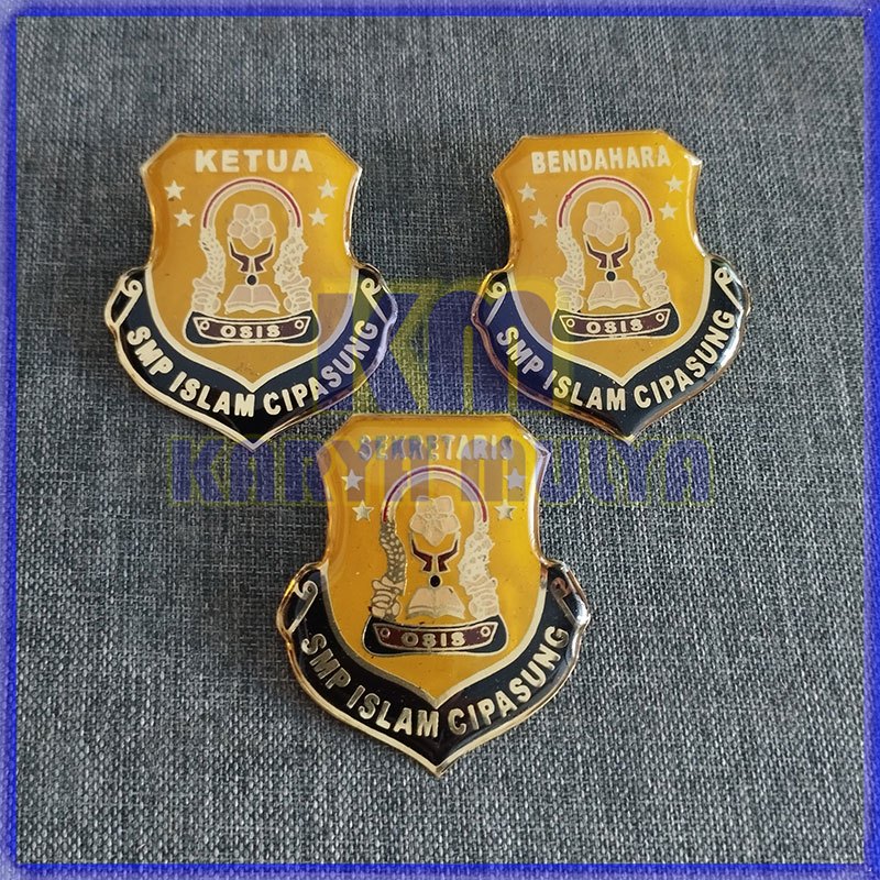 Lencana Pin Osis Custom Pin Osis Sekolah - Desain Warna Kuning Custom - Karya Mulya