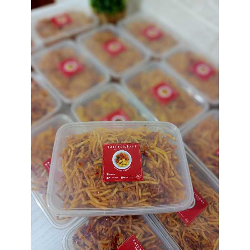 

KENTANG MUSTOFA 1000ml | KERING KENTANG PREMIUM HOMEMADE 250gr