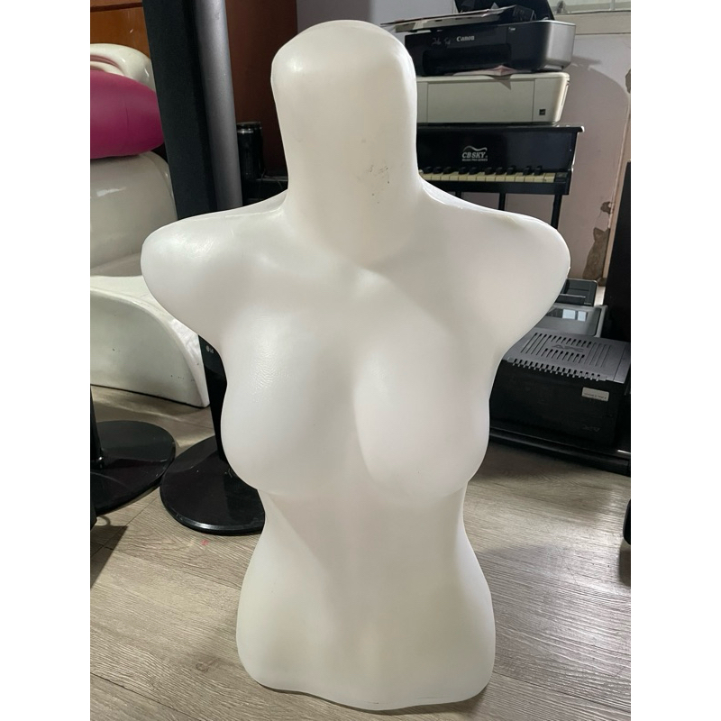 patung cewek/manekin setengah badan