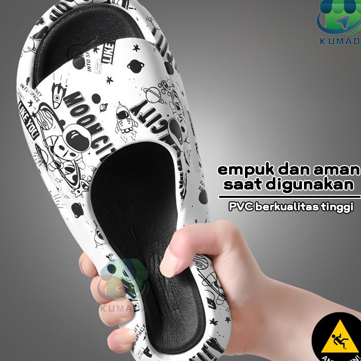 COD Sandal Pria Fashion Spaceman Grafiti Luar Ruangan Sandal Kamar Mandi Rumah Sandal Bawah Lembut A