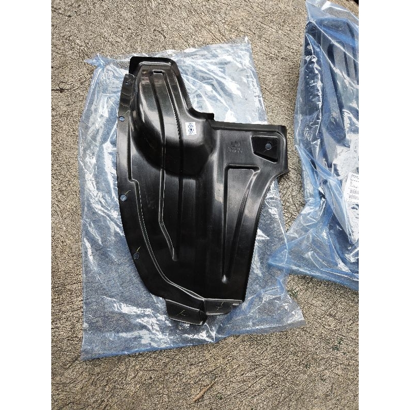 liner fender belakang rush terios 2011 2012 2013 2014 2015 ori