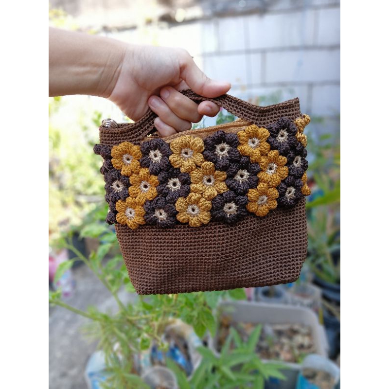 Tas Rajut motif bunga puff