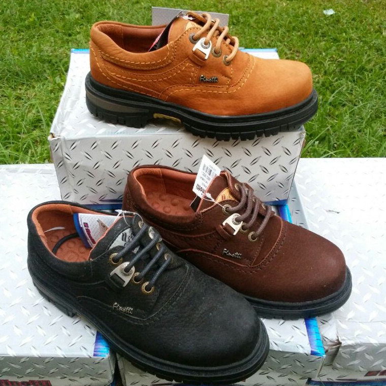 ART A82I Sepatu Finotti sepatu outdoor sepatu kantor sepatu kulit asli finotti N 8111