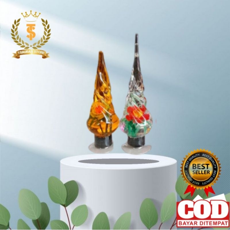 Hiasan dinding lemari kaca motif cemara