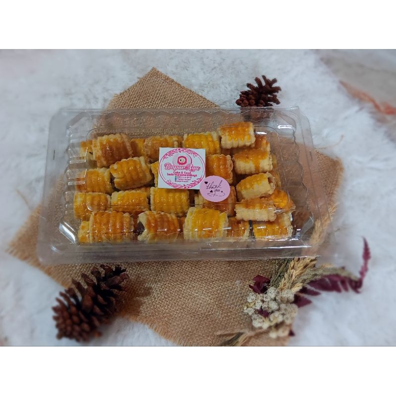 

NASTAR GULUNG, SELAI NANAS HOMEMADE ( DAPO NDORO AYU)
