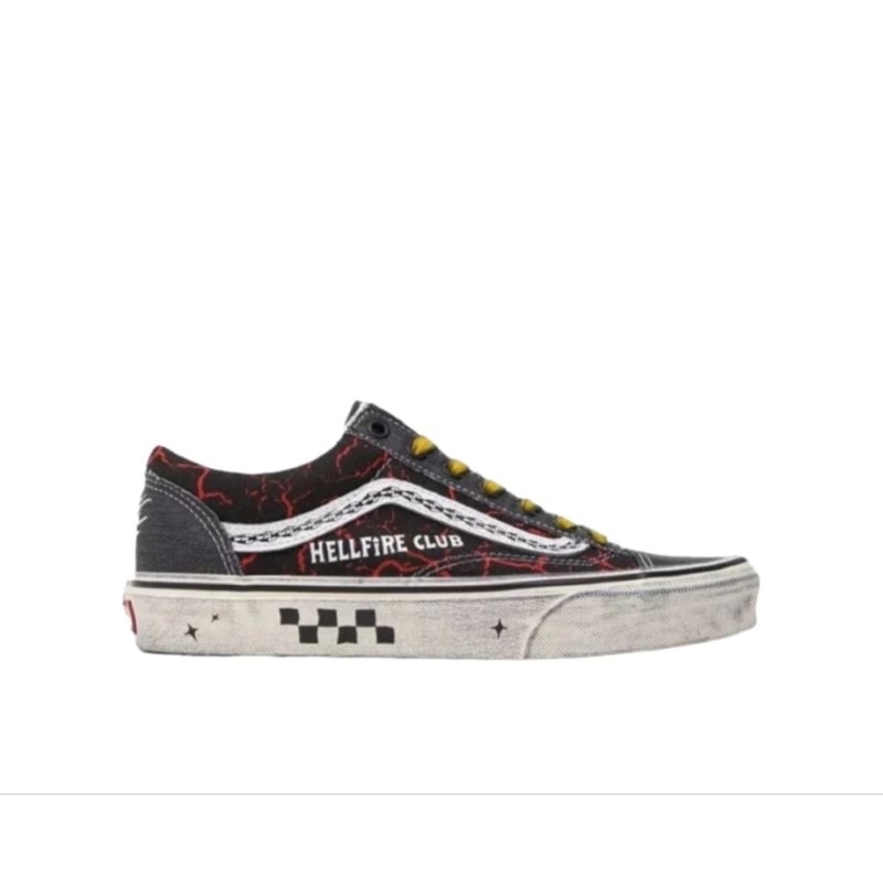 Sepatu Sneakers Strangers Things X Vans Old Skool Style 36 Black Red Yellow
