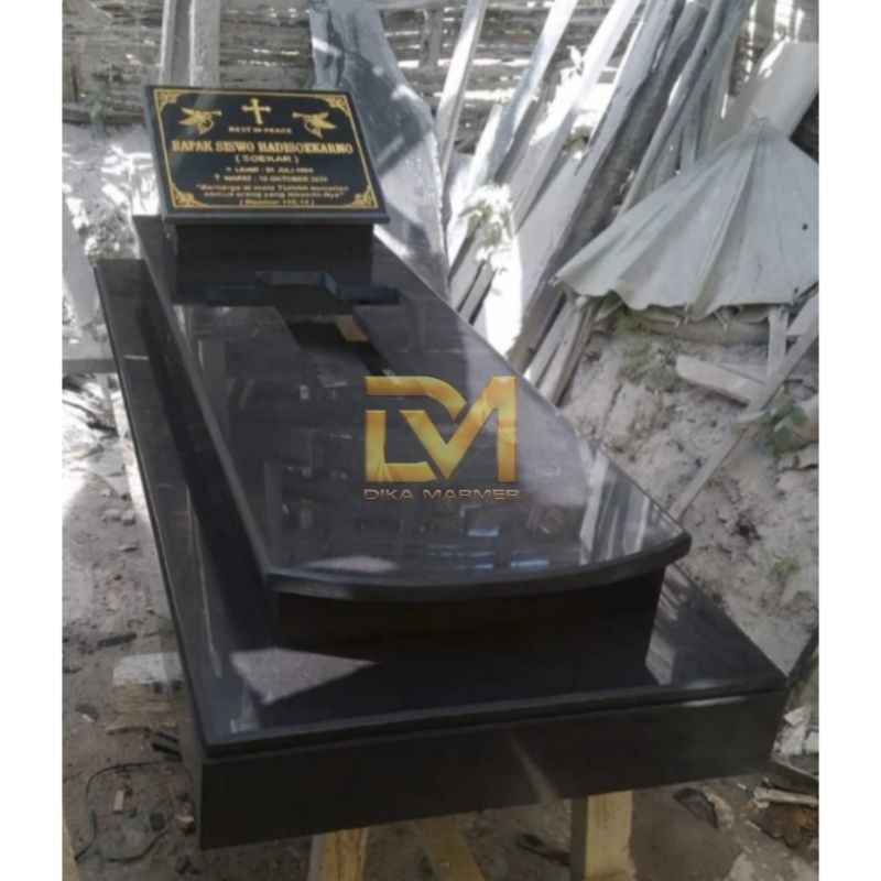 Kijing Makam Kristen Granit Hitam