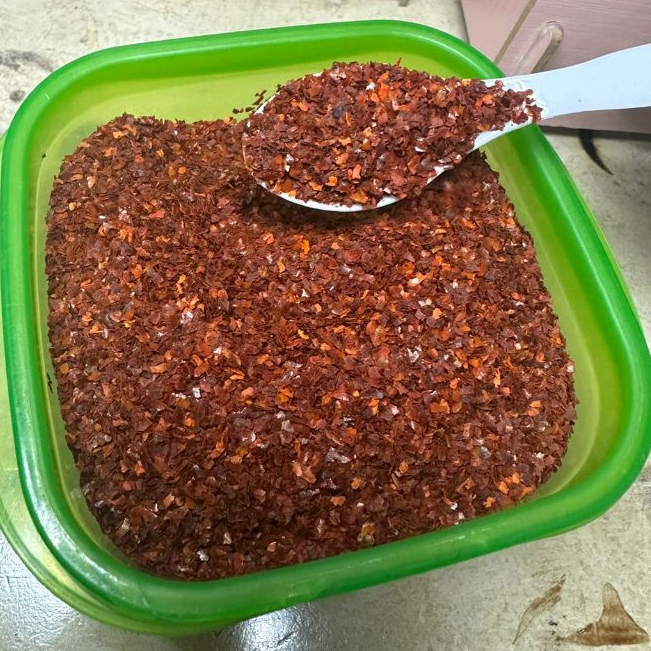 

PAKET 10 Bungkus Cabe Bubuk Kasar 100 gram super pedas jeletot/cabai bubuk
