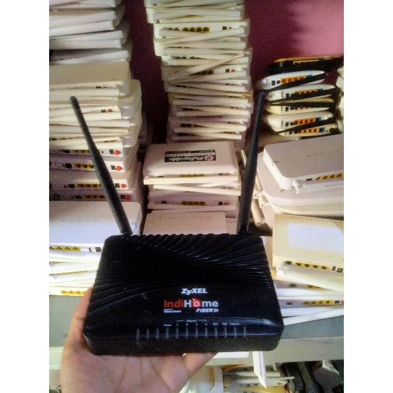 Router ZyXEL P-660HN-T1 V2 300Mbps Acess point HOTSPOT VOUCHERAN DLL