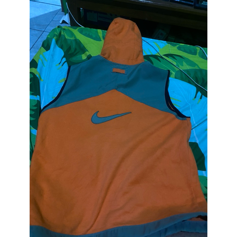 vest nike
