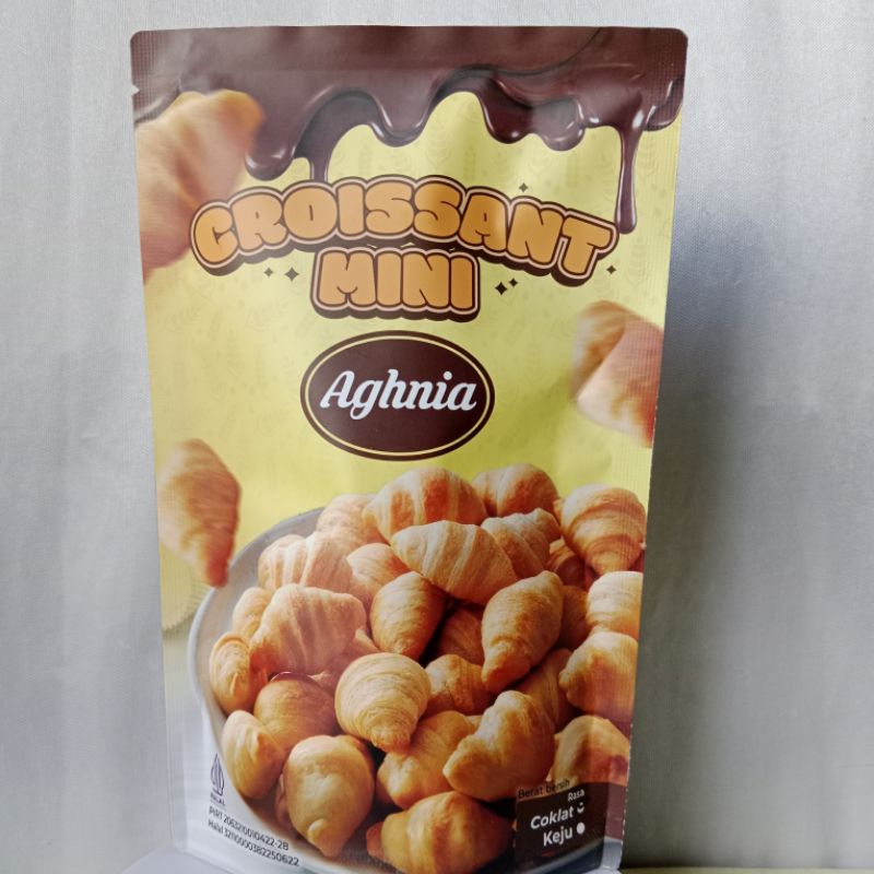 

Aghnia Croissant mini cemilan enak rasa coklat dan keju