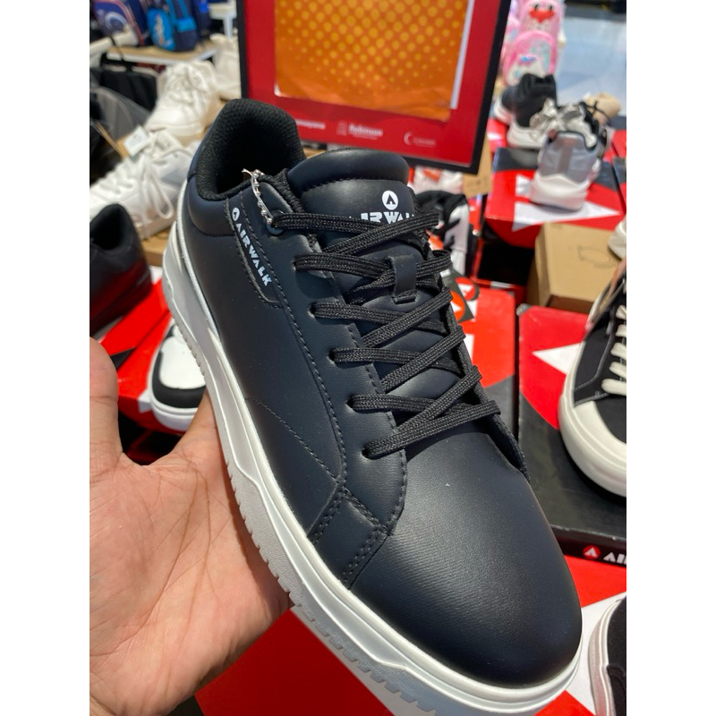 Airwalk sepatu pria murah