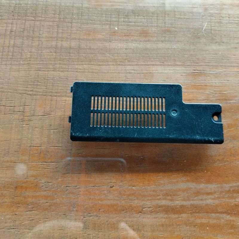 tutup SSD Fujitsu t732