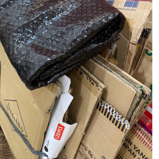

Kardus / bubble wrap untuk tambahan packing