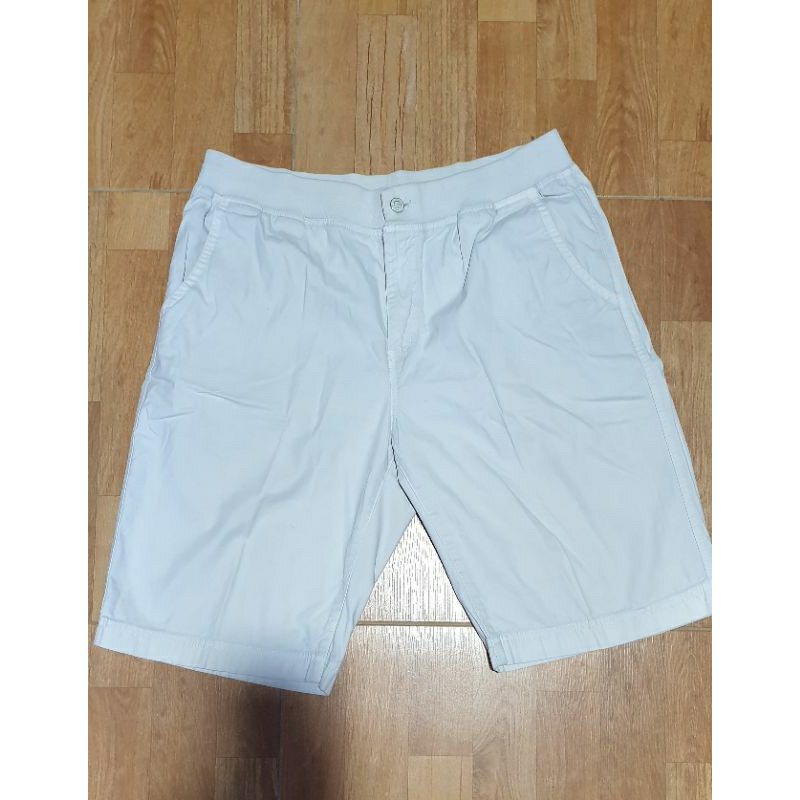 Celana pendek pria lativ