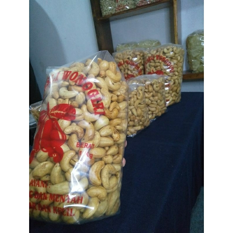 

Mete Mateng Bawang Asin 1kg