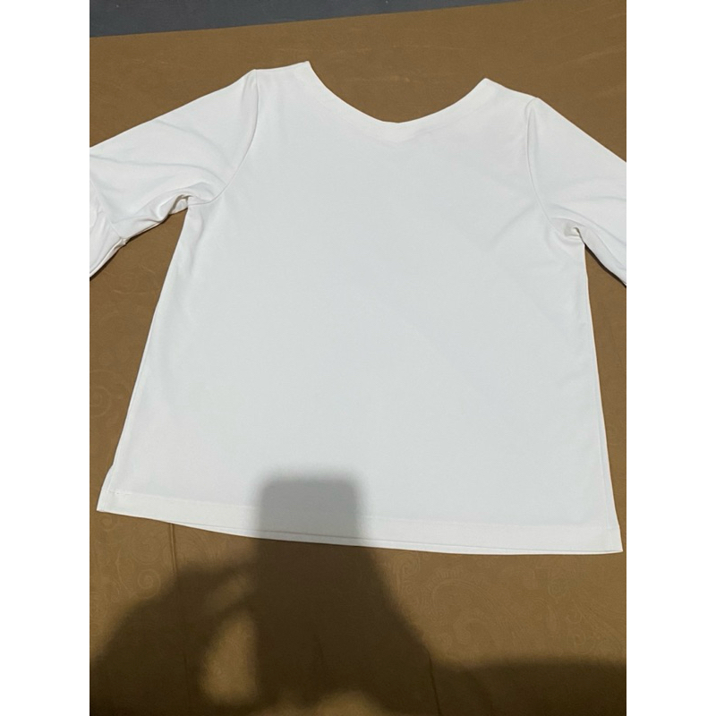 Blouse Uniqlo Wanita