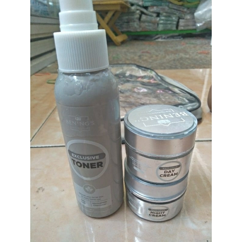 Bening's skincare preloved