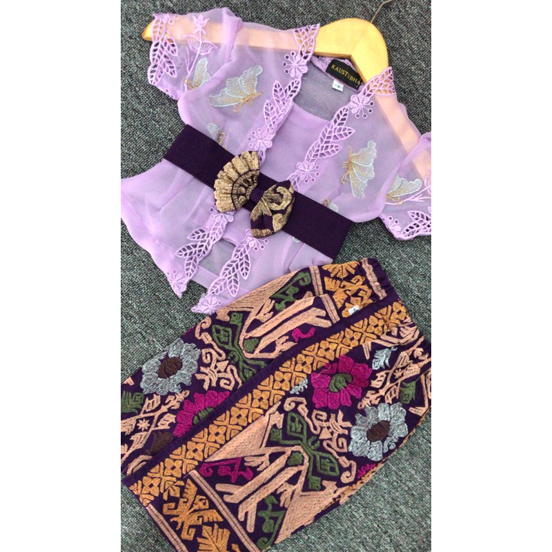 One Set Kebaya Anak Bordir Anak Perempuan Bali Umur 6 Bulan 1 Tahun 2 Tahun