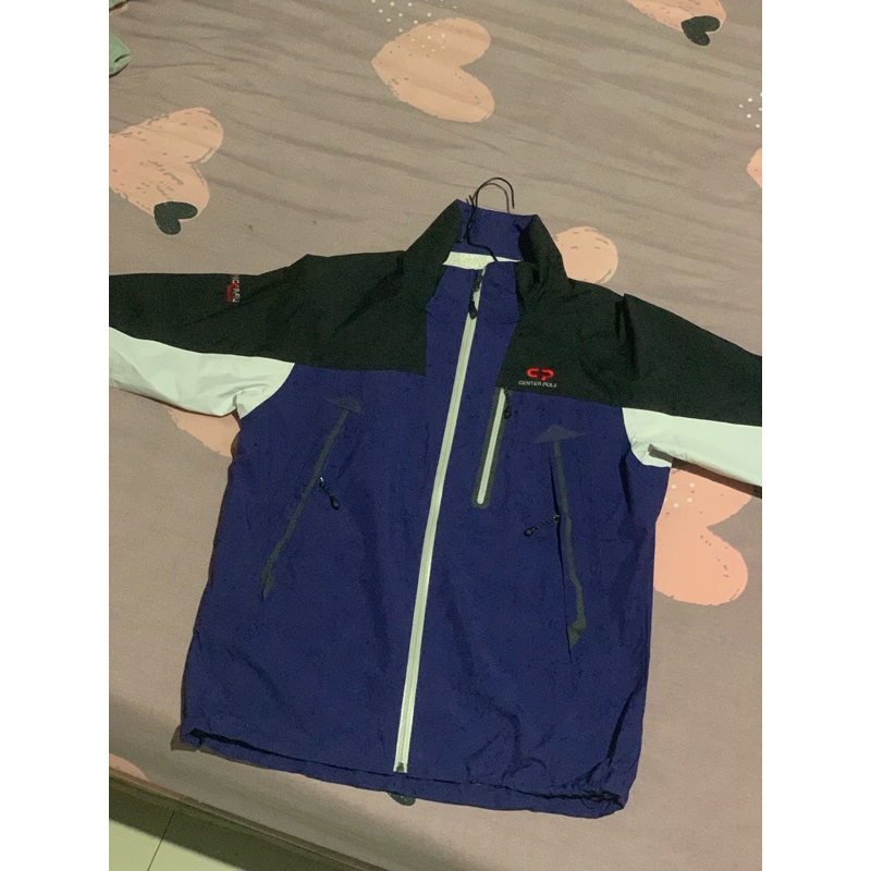 CENTER POLE OUTDOOR JACKETT